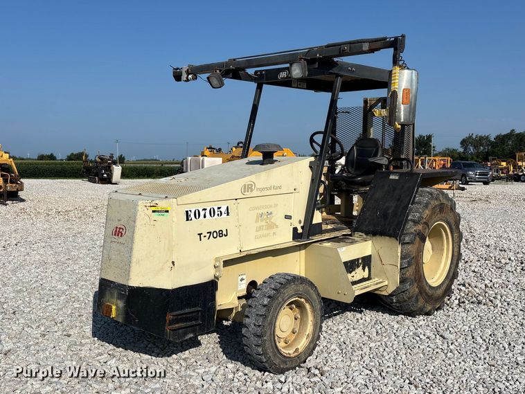 image for item ER3263 Ingersoll Rand T708J forklift
