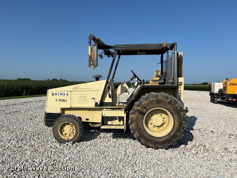 image for item ER3263 Ingersoll Rand T708J forklift