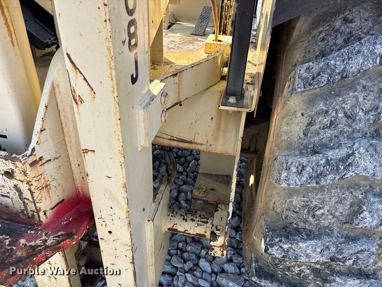 image for item ER3263 Ingersoll Rand T708J forklift
