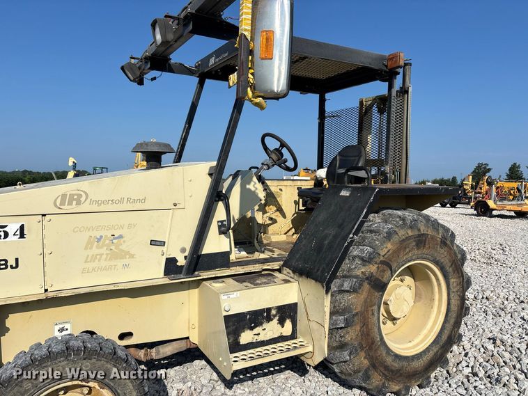 image for item ER3263 Ingersoll Rand T708J forklift
