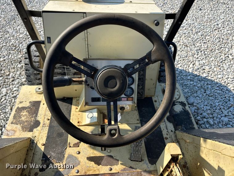 image for item ER3263 Ingersoll Rand T708J forklift
