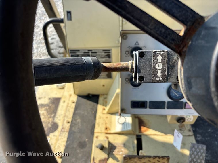 image for item ER3263 Ingersoll Rand T708J forklift