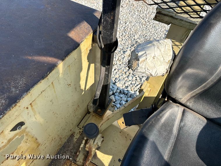 image for item ER3263 Ingersoll Rand T708J forklift