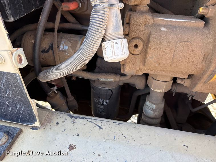 image for item ER3263 Ingersoll Rand T708J forklift