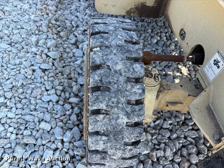image for item ER3263 Ingersoll Rand T708J forklift