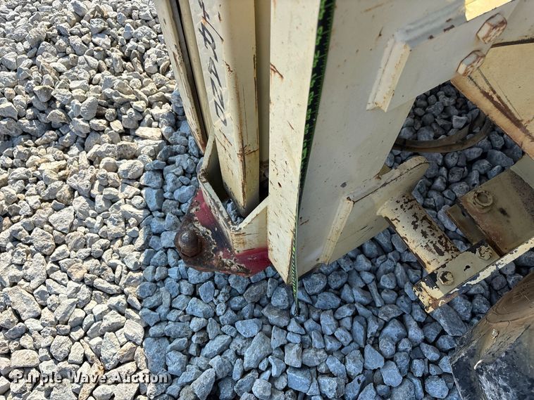 image for item ER3263 Ingersoll Rand T708J forklift