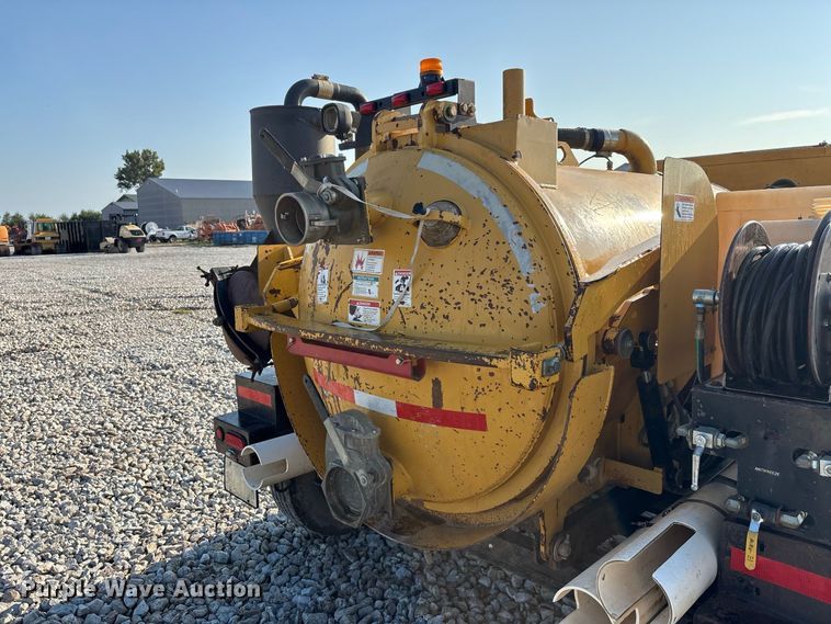 image for item ER3264 2019 Vermeer VX30-500 vacuum excavator