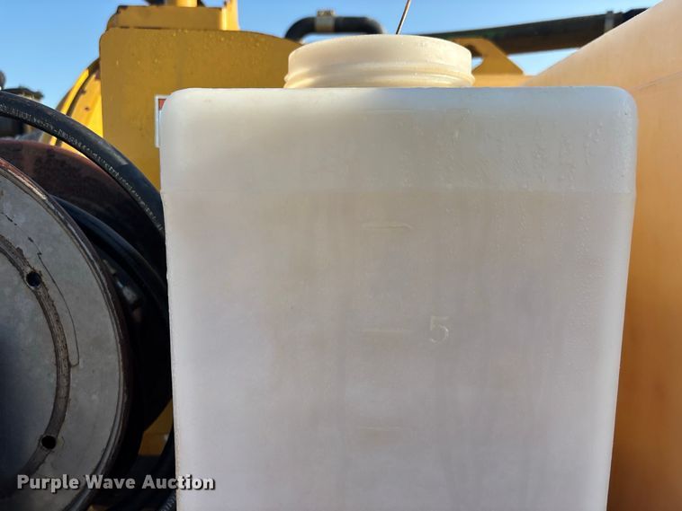 image for item ER3264 2019 Vermeer VX30-500 vacuum excavator