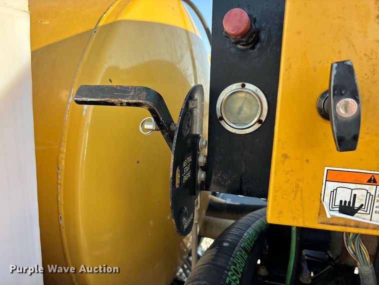 image for item ER3264 2019 Vermeer VX30-500 vacuum excavator