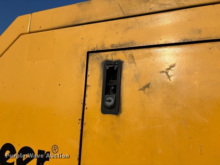 image for item ER3264 2019 Vermeer VX30-500 vacuum excavator