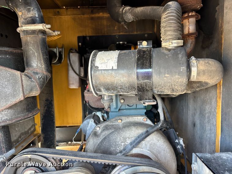 image for item ER3264 2019 Vermeer VX30-500 vacuum excavator