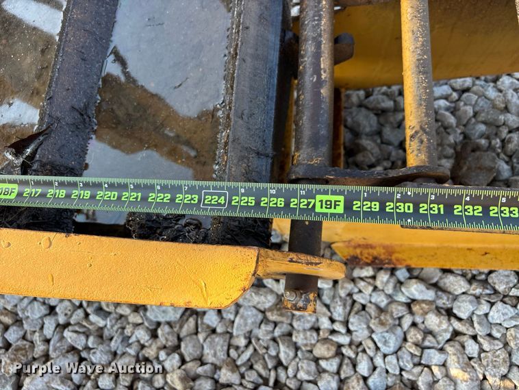 image for item ER3265 1992 Vermeer Flextrak FLX75 trencher