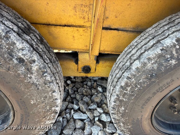 image for item ER3265 1992 Vermeer Flextrak FLX75 trencher