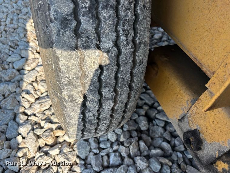 image for item ER3265 1992 Vermeer Flextrak FLX75 trencher