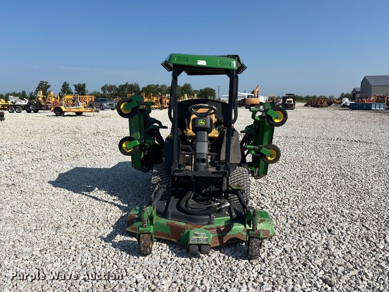 image for item ER3266 John Deere 1600 Turbo lawn mower