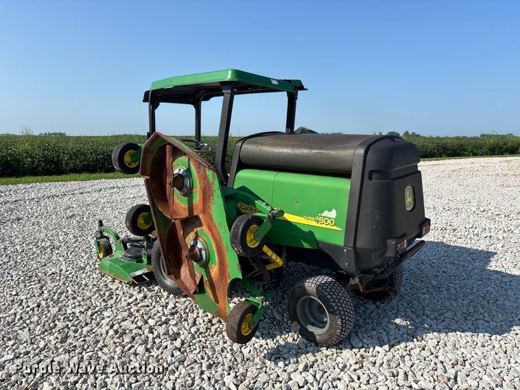 image for item ER3266 John Deere 1600 Turbo lawn mower