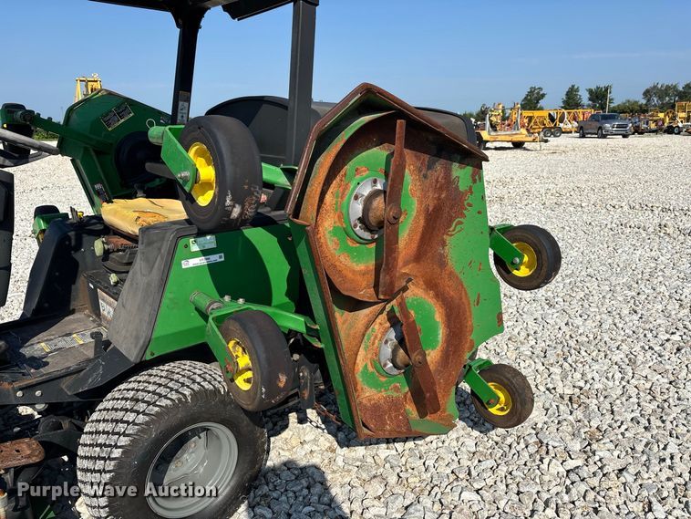 image for item ER3266 John Deere 1600 Turbo lawn mower