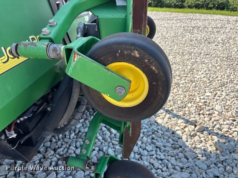 image for item ER3266 John Deere 1600 Turbo lawn mower