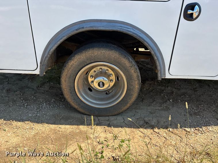 image for item ER3276 2017 Ford F550 utility / service truck