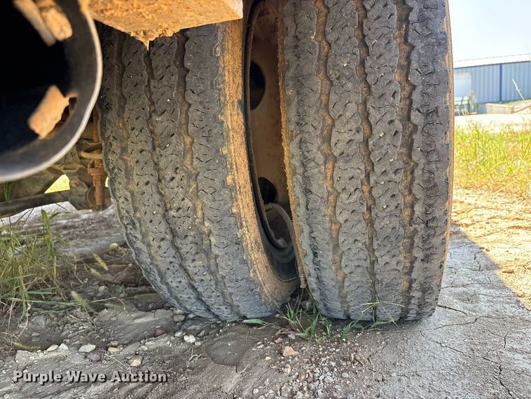 image for item ER3276 2017 Ford F550 utility / service truck