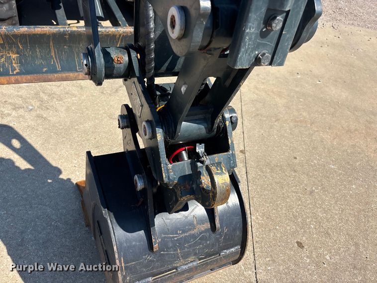 image for item ER3277 Hyundai HX35Az mini excavator