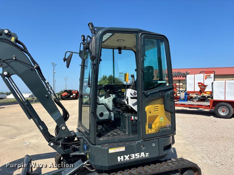 image for item ER3277 Hyundai HX35Az mini excavator