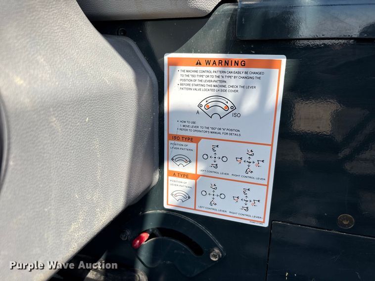 image for item ER3277 Hyundai HX35Az mini excavator