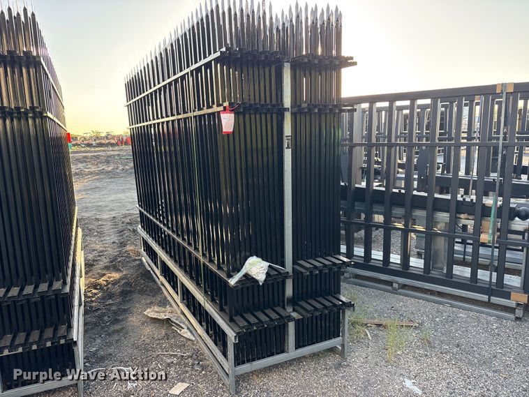 image for item ES8049 (22) 2024 EINGP F10 fence panels