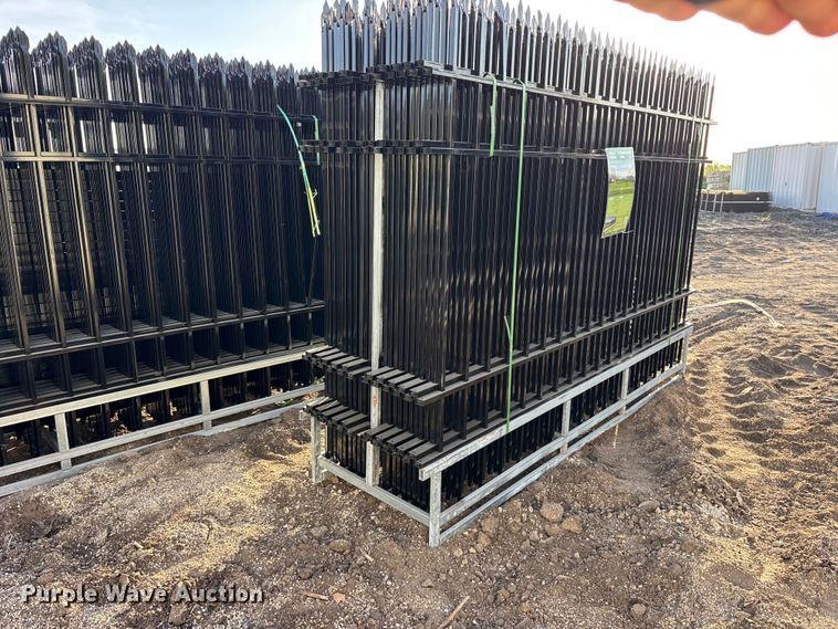 image for item ES8053 (22) 2024 EINGP F10 fence panels