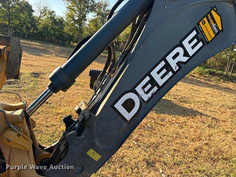 image for item ES8095 2011 John Deere 310J backhoe