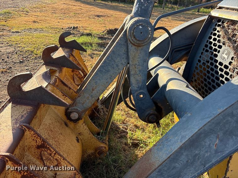 image for item ES8095 2011 John Deere 310J backhoe