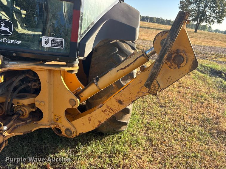 image for item ES8095 2011 John Deere 310J backhoe