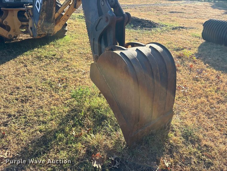image for item ES8095 2011 John Deere 310J backhoe