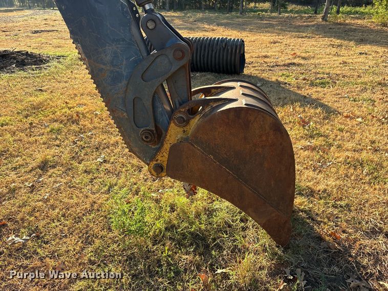 image for item ES8095 2011 John Deere 310J backhoe