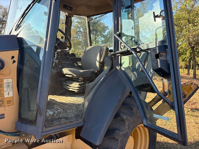 image for item ES8095 2011 John Deere 310J backhoe