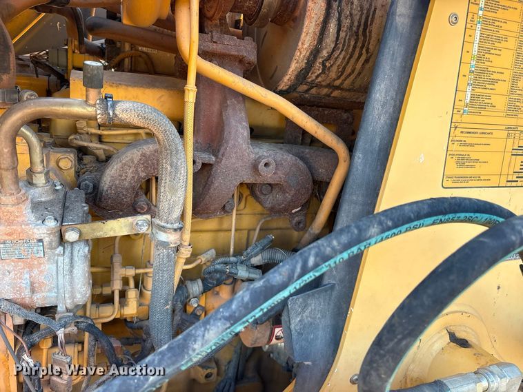 image for item ES8095 2011 John Deere 310J backhoe