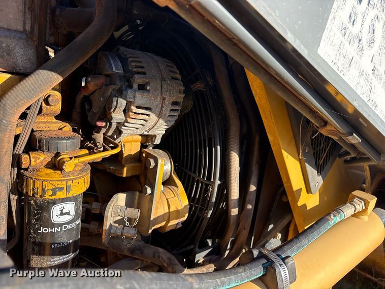 image for item ES8095 2011 John Deere 310J backhoe