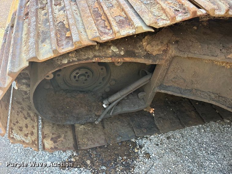 image for item ES8109 2005 John Deere 225C LC RTS excavator