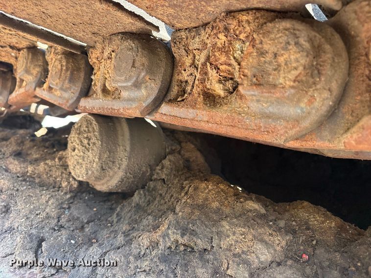 image for item ES8109 2005 John Deere 225C LC RTS excavator