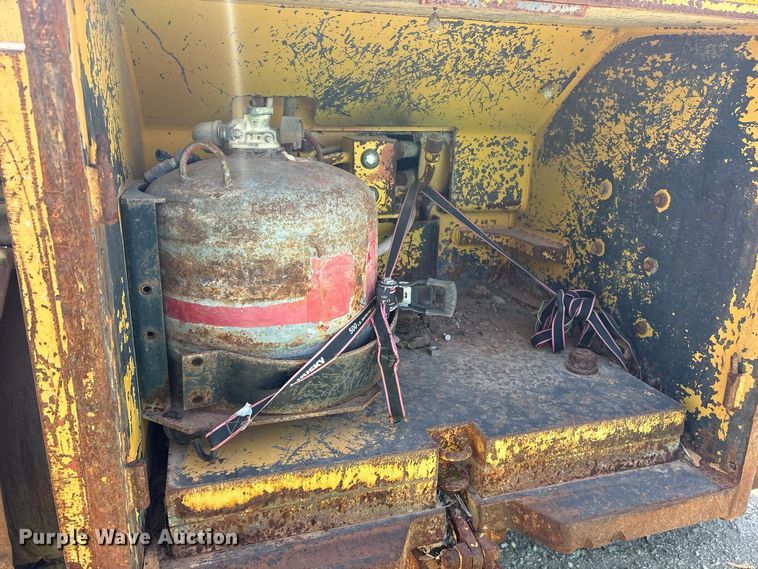 image for item ET0483 2018 Komatsu D85PX dozer