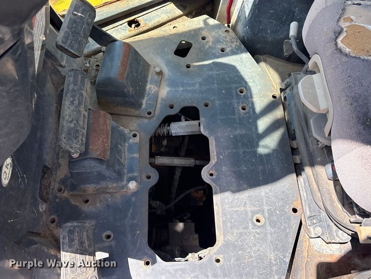 image for item ET0483 2018 Komatsu D85PX dozer