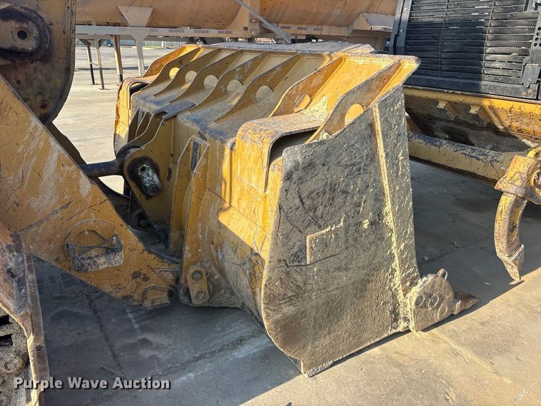 image for item ET0484 2007 Caterpillar 963D track loader