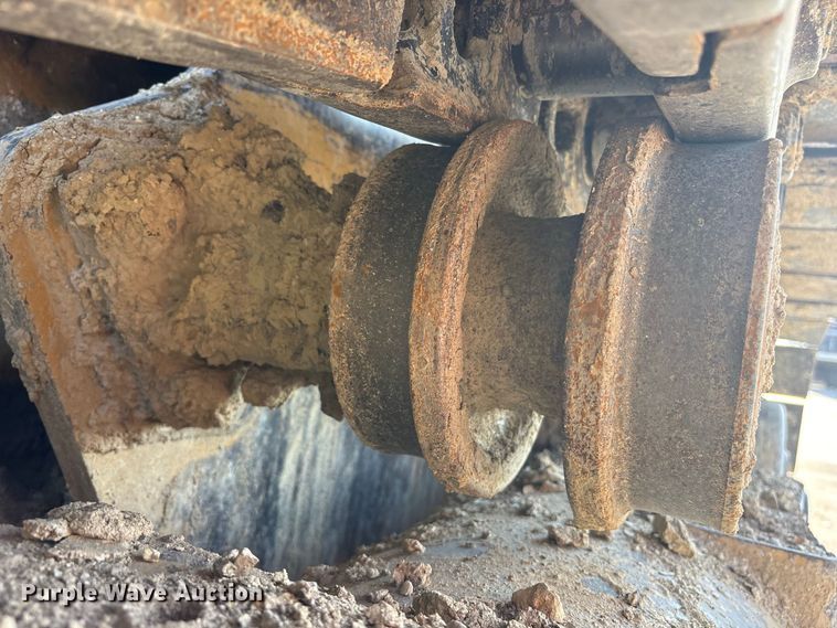 image for item ET0484 2007 Caterpillar 963D track loader