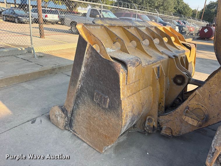 image for item ET0485 2007 Caterpillar 963D track loader