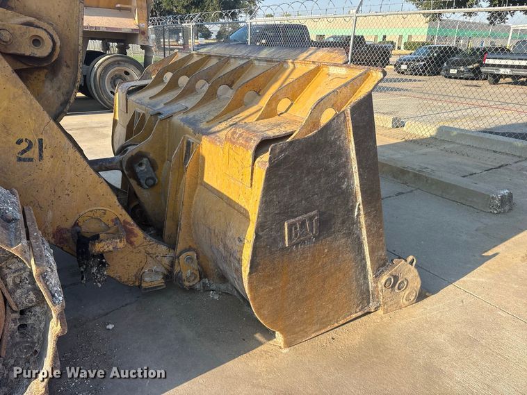 image for item ET0485 2007 Caterpillar 963D track loader