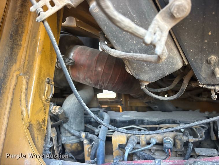 image for item ET0485 2007 Caterpillar 963D track loader