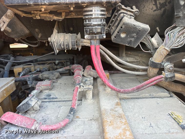 image for item ET0485 2007 Caterpillar 963D track loader