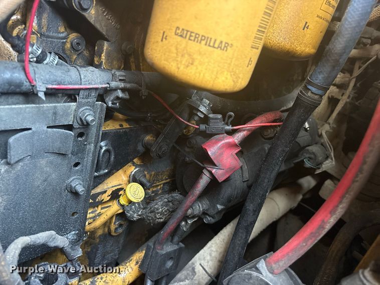 image for item ET0485 2007 Caterpillar 963D track loader