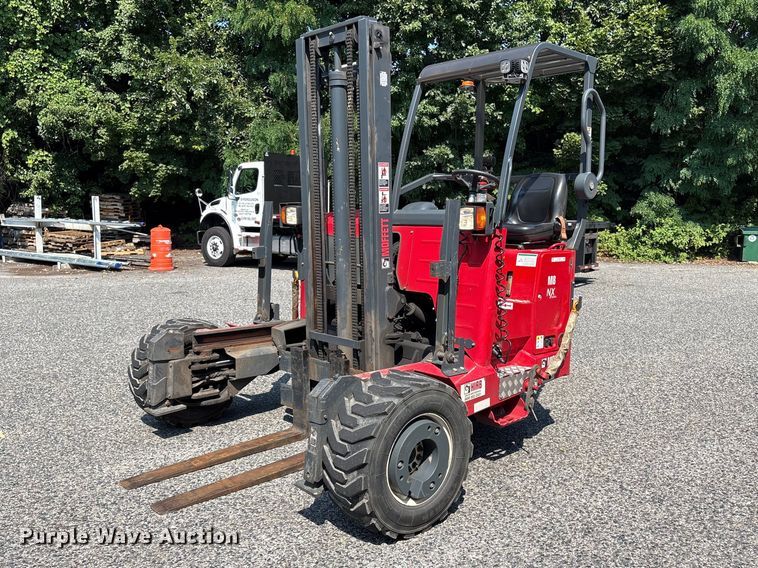 image for item ET8668 2016 Moffett M8 55.4 forklift