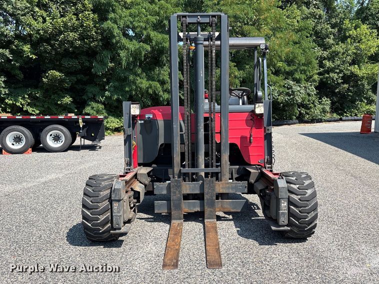 image for item ET8668 2016 Moffett M8 55.4 forklift